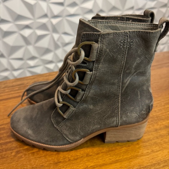 Sorel Shoes - Sorel Women's Cate Waterproof Lace-Up Leather Booties Size 8